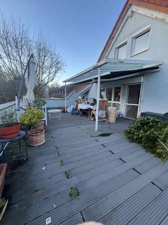 Schöne Maisonette Wohnung mit großer Terrasse