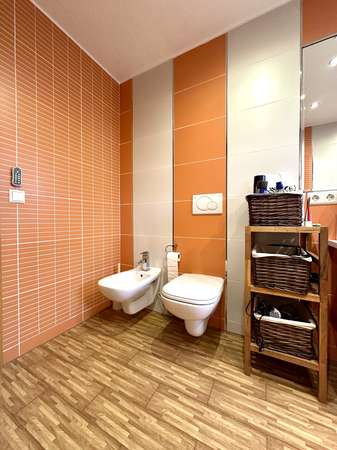 Bidet und WC