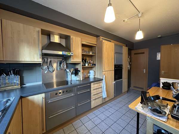 Schöne Maisonette Wohnung mit großer Terrasse