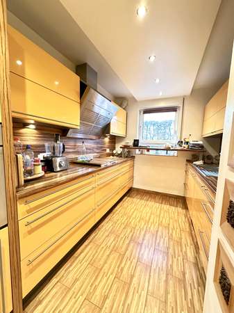 Große 4,5 Zimmer Maisonette Wohnung