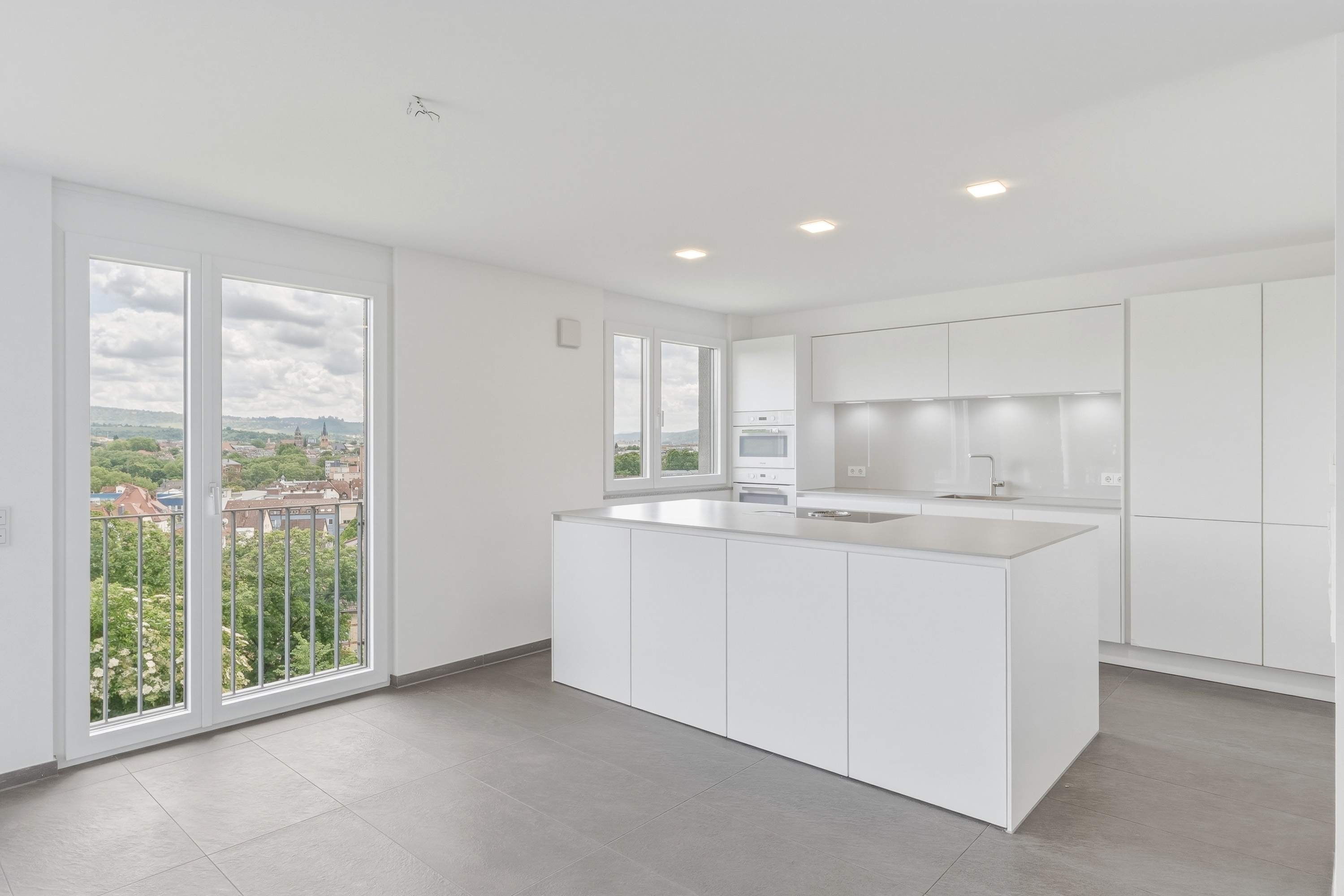Weitblick über Stuttgart - 4,5 Zimmer Wohnung zu vermieten