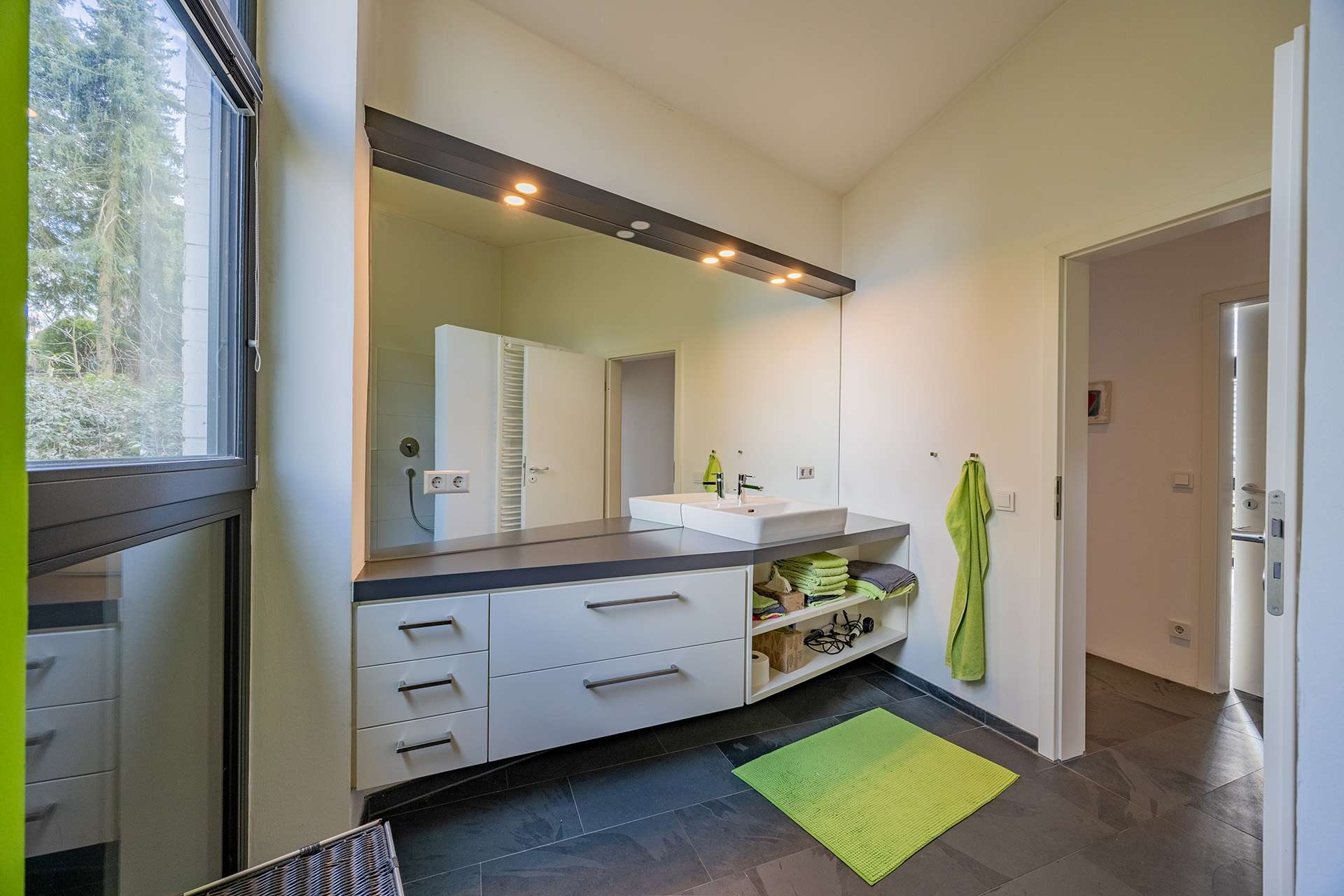 Badezimmer 2