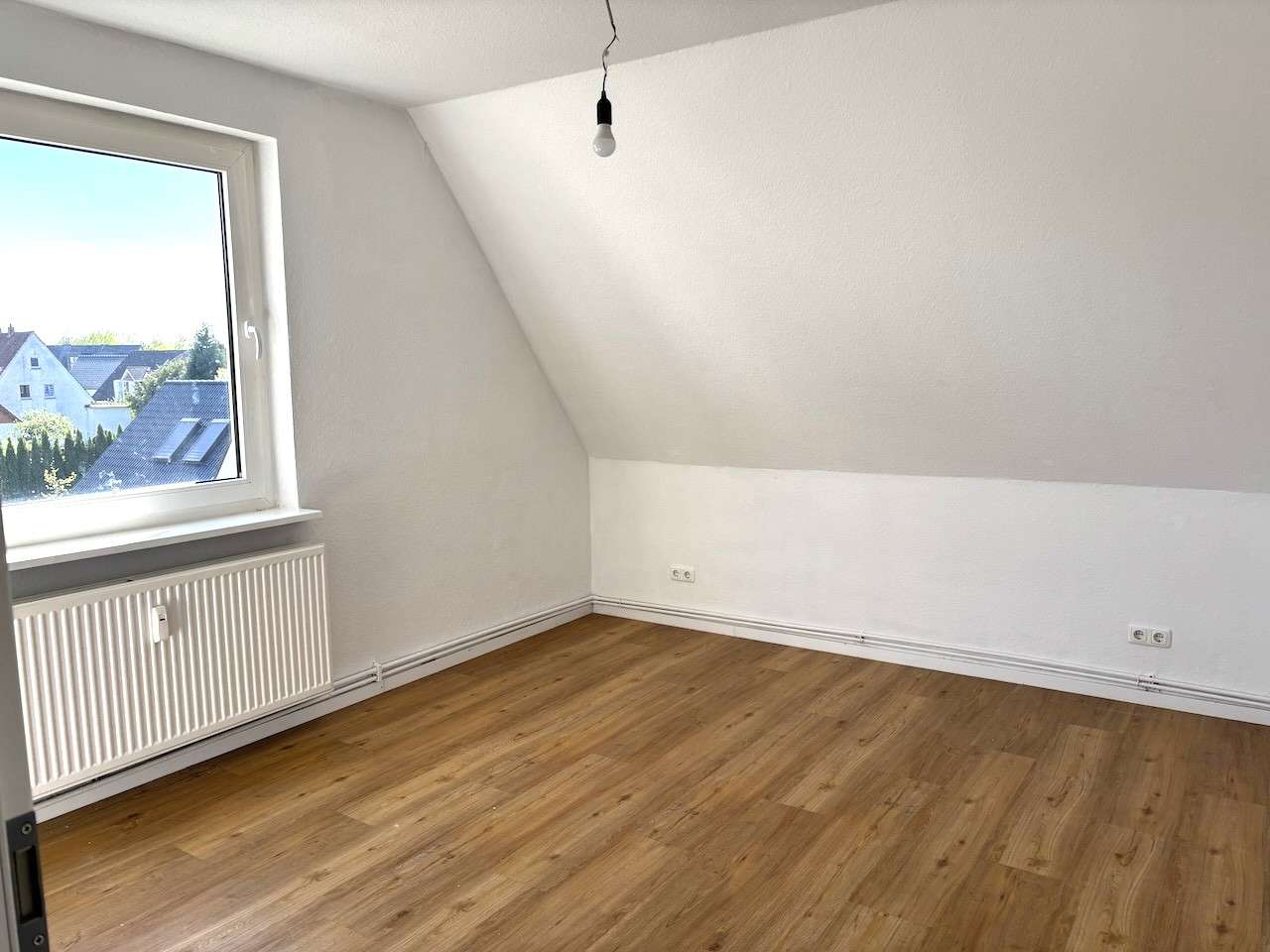 ~~Kleine 2,5 Zimmer Dachgeschosswohnung in Bünde-Mitte!!~~ - Photo 3