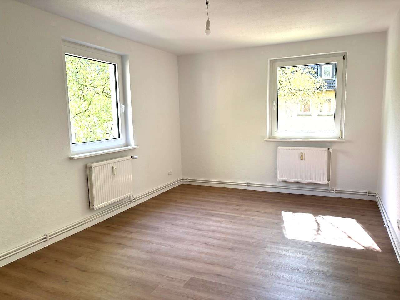 ~~Kleine 2,5 Zimmerwohnung im 1.OG in Bünde Mitte !~~ - Foto 2
