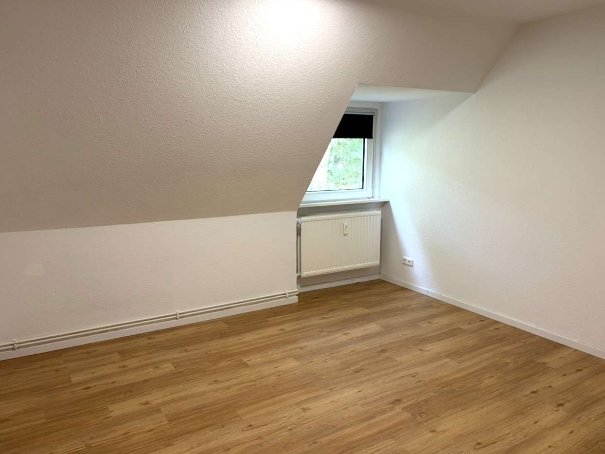~~Kleine Dachgeschoss 2 Zimmerwohnung in Bünde Mitte !~~ - Foto 2