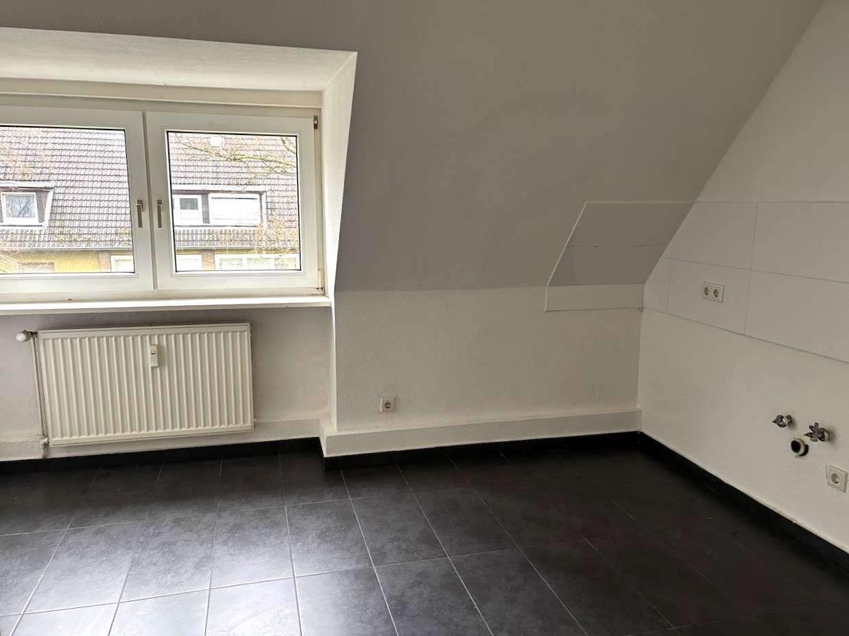 ~~Kleine Dachgeschoss 2 Zimmerwohnung in Bünde Mitte !~~ - Foto 2