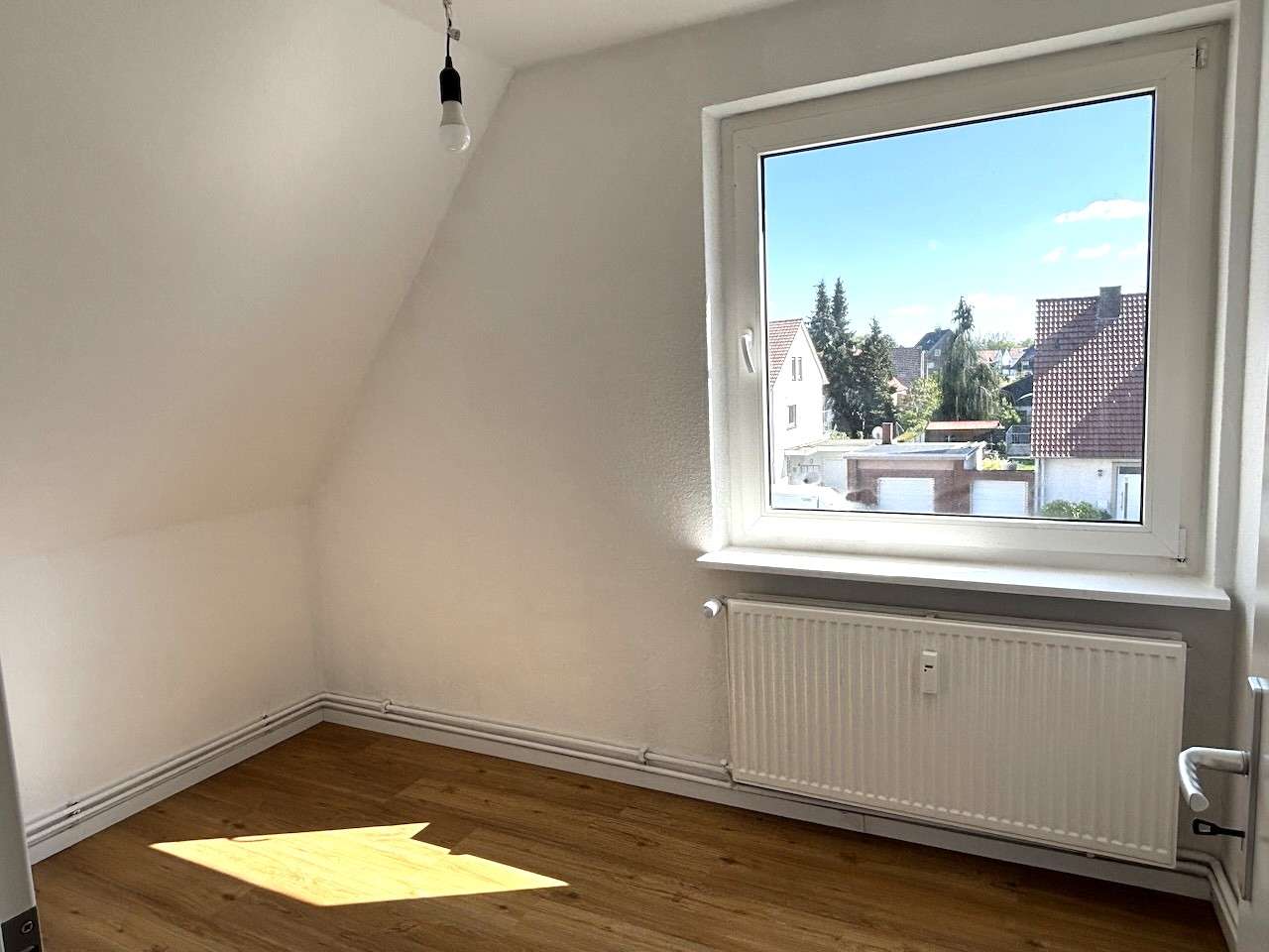 ~~Kleine 2,5 Zimmer Dachgeschosswohnung in Bünde-Mitte!!~~ - Photo 4