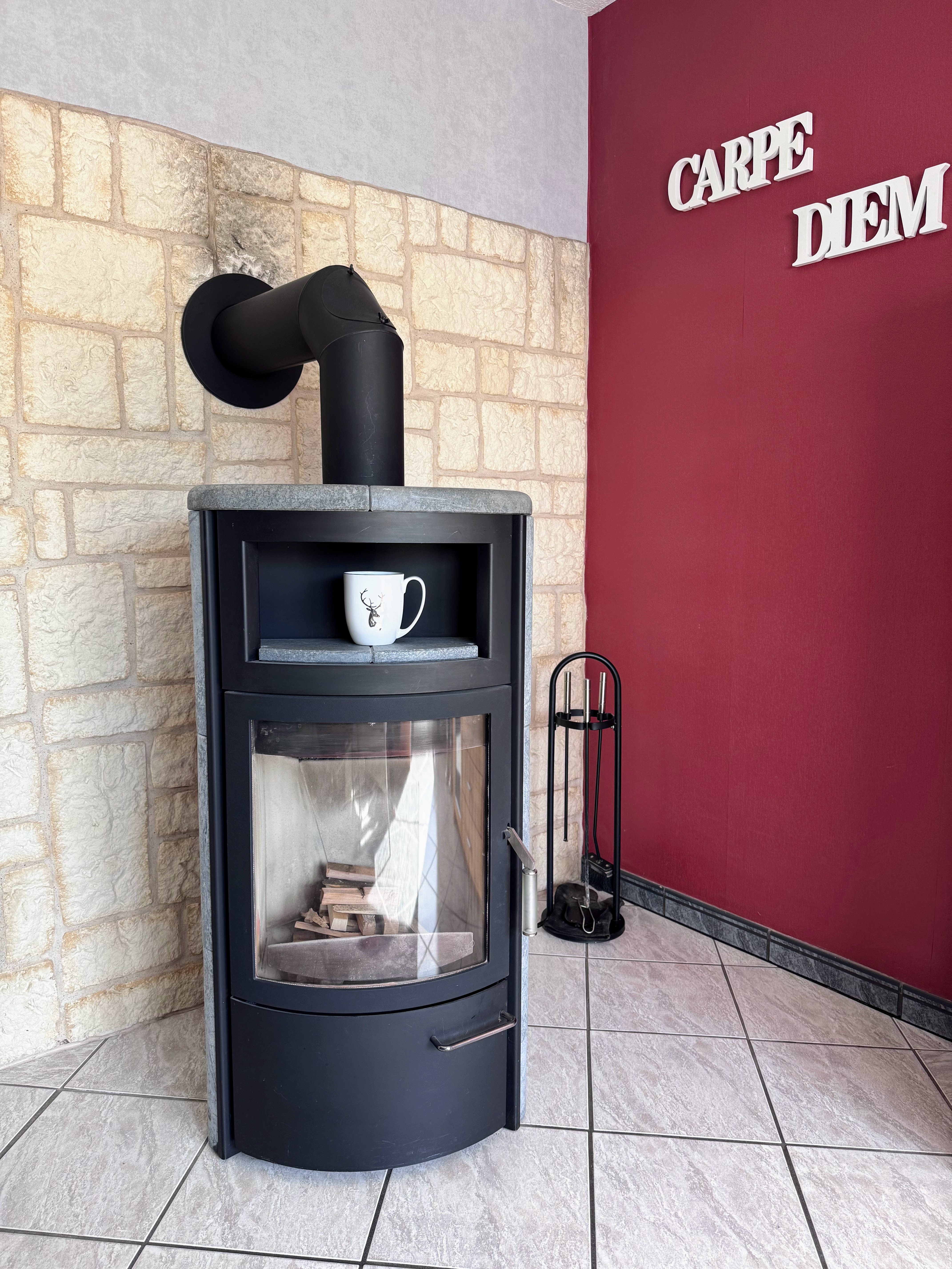 Charmante Eigentumswohnung mit eigenem Eingang und Kamin – Wohnflair wie im Haus