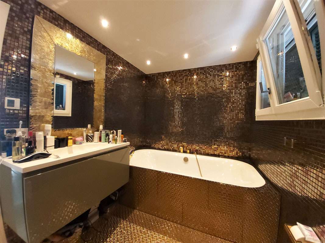 [object Object] - image