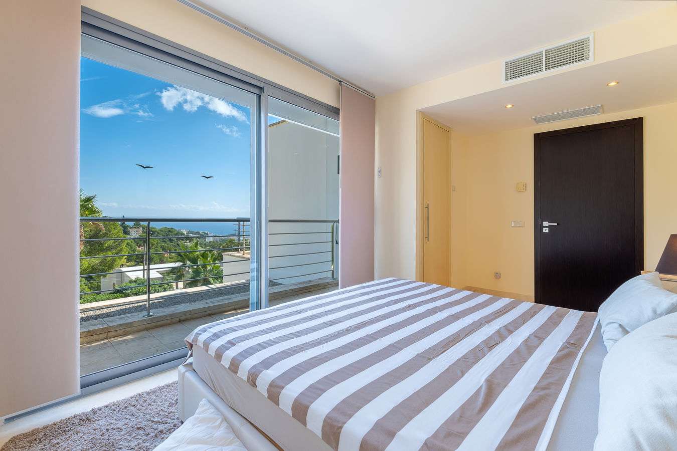 [object Object] - image