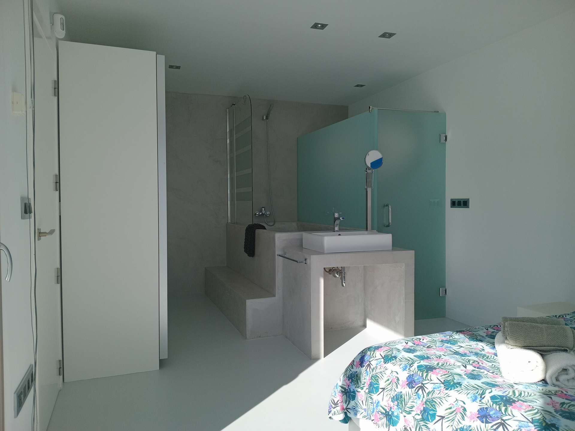 [object Object] - image