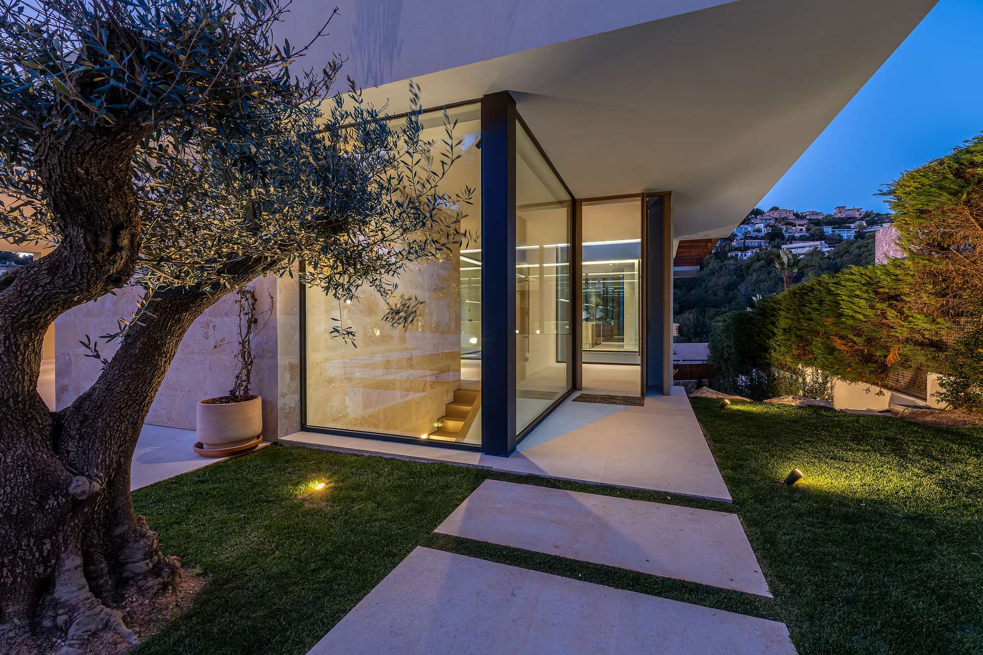 [object Object] - image