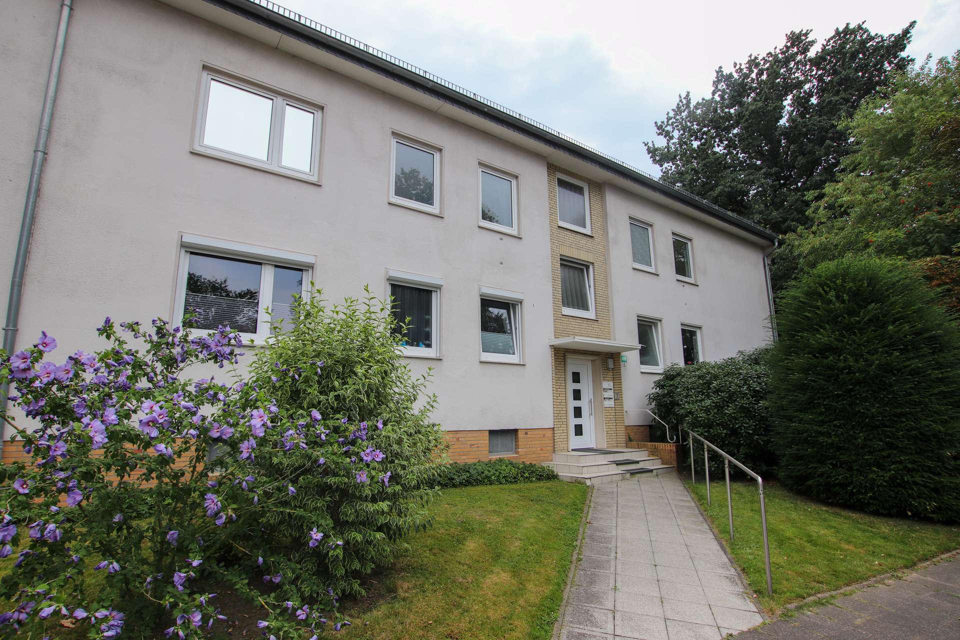 Großzügige 3-Zimmer-Wohnung in Bremen St. Magnus – Bild 1