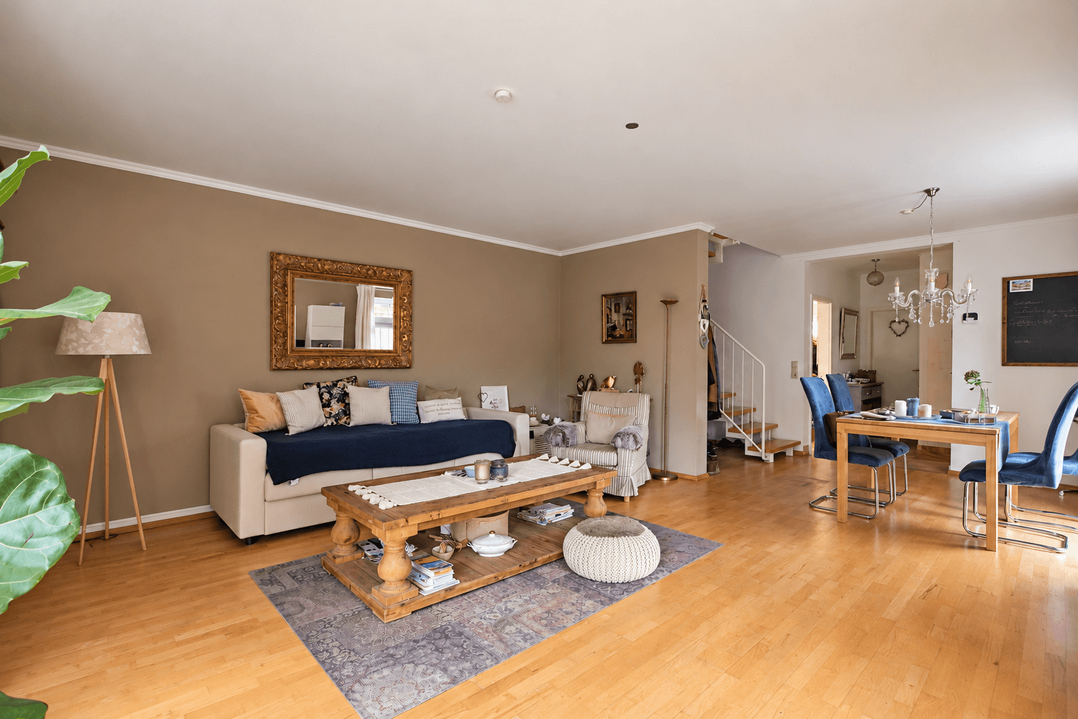 Wohnzimmer – Gepflegtes Reihenendhaus mit 134 m² Wohnfläche, Garten und Carport in Bremen Borgfeld