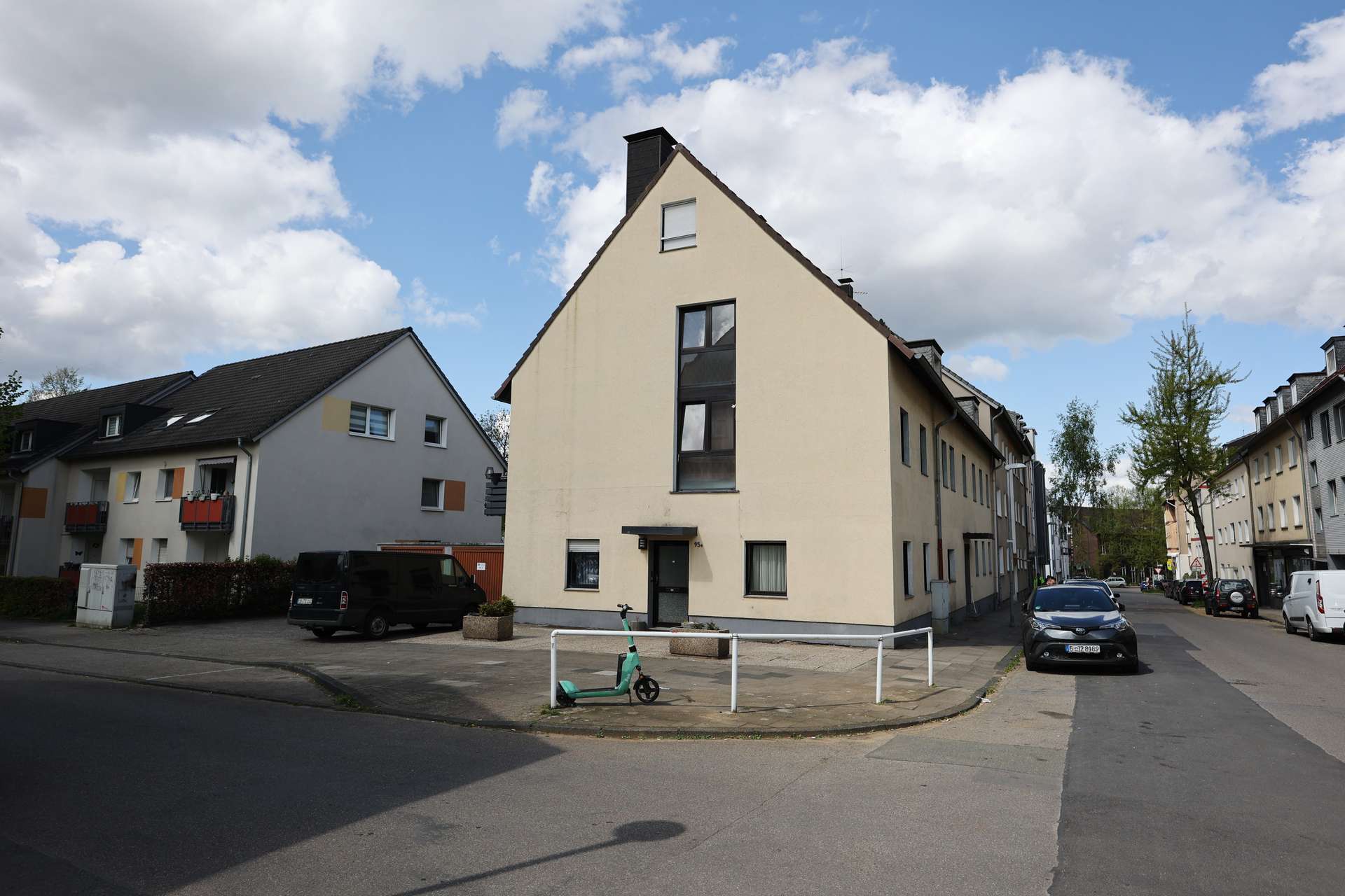 Ihre Chance im Ruhrgebiet: Renditestarkes MFH in Frintrop! in Essen - Haus Ansicht