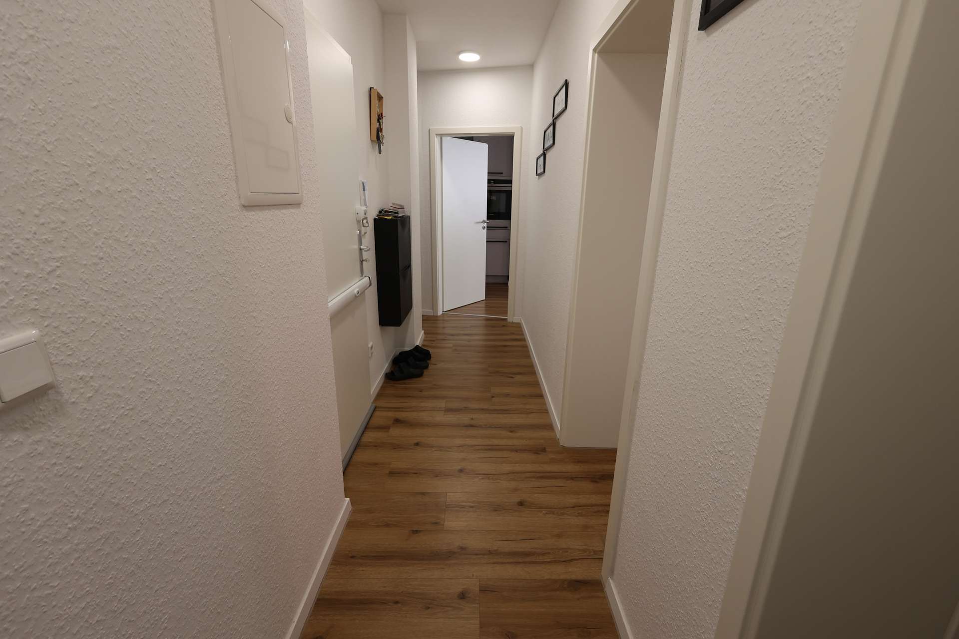 helle Etagenwohnung am Nordsternpark! in Gelsenkirchen - Flur