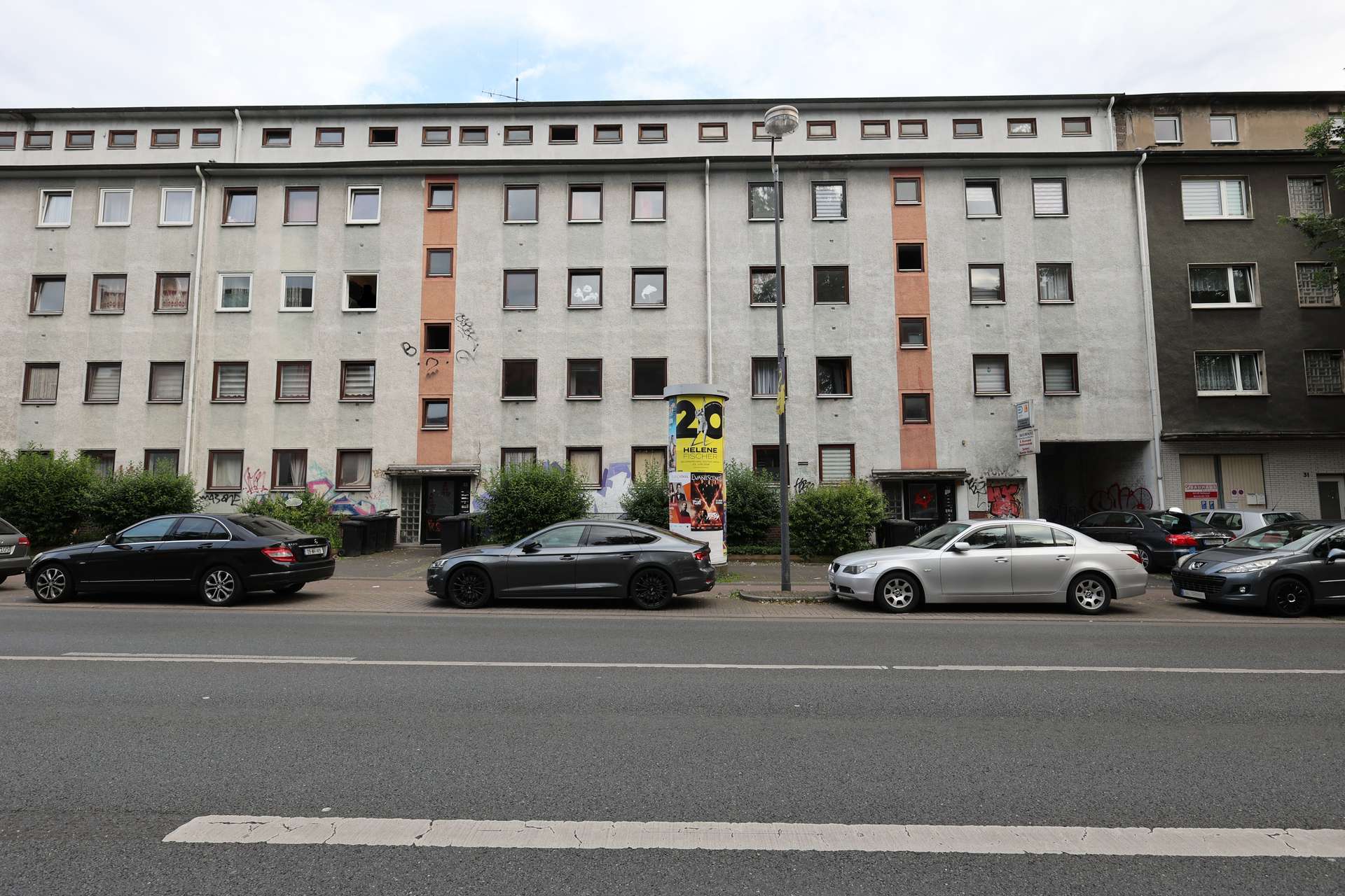 Cashflow statt Leerstand – 5 renditestarke Wohnungen im Paket! in Dortmund - Hausfront