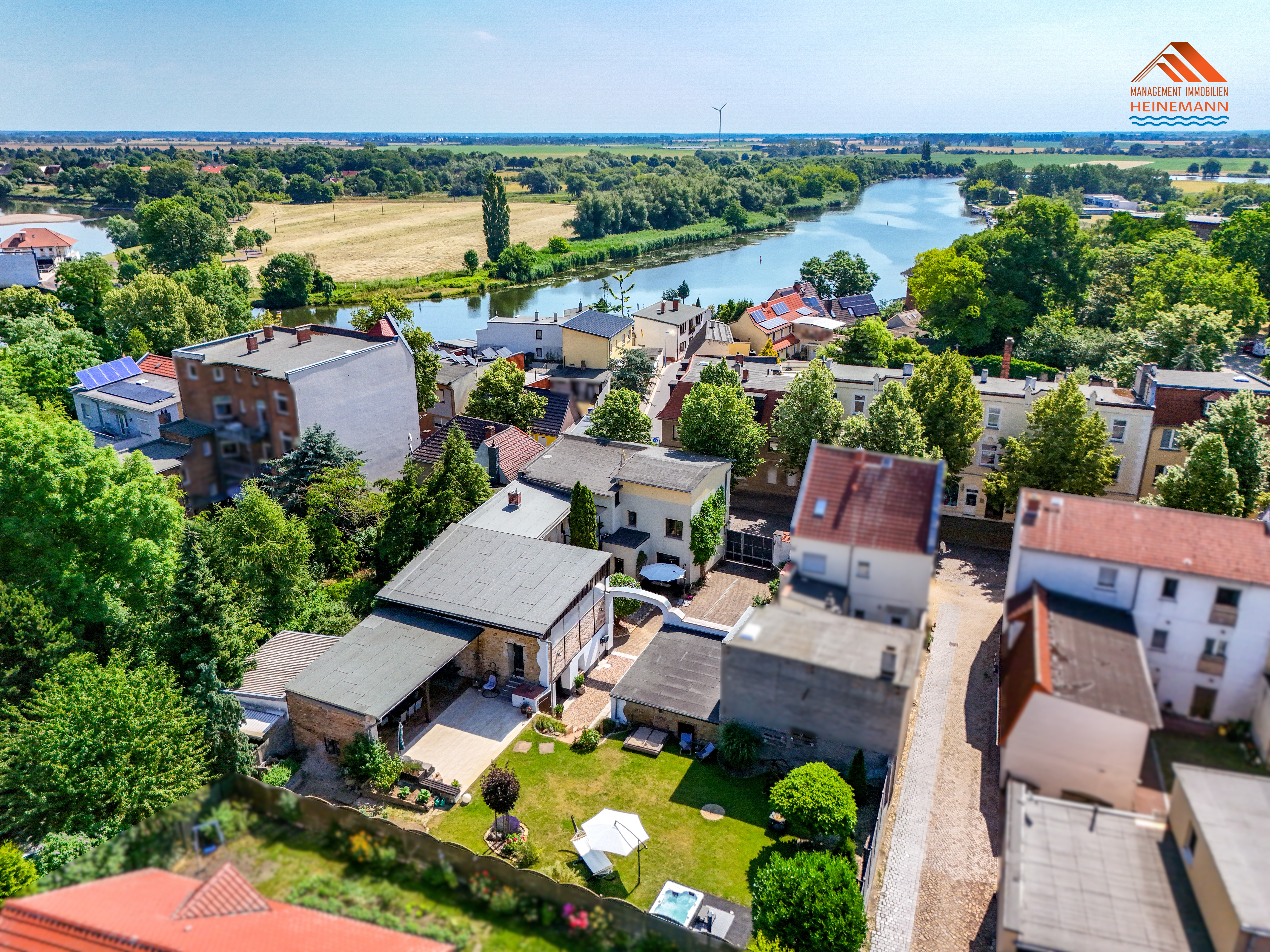 Wohntraum mit Seltenheitswert: Großzügiges Familienidyll mit Wellness-Garten und Ausbaureserve
