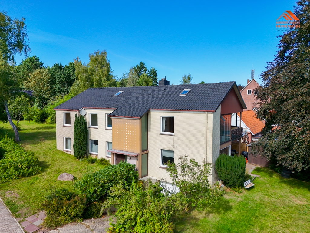 Klug investieren & wohnen: Gepflegtes Zweifamilienhaus mit 1.212 m² Grundstück in Cuxhaven!