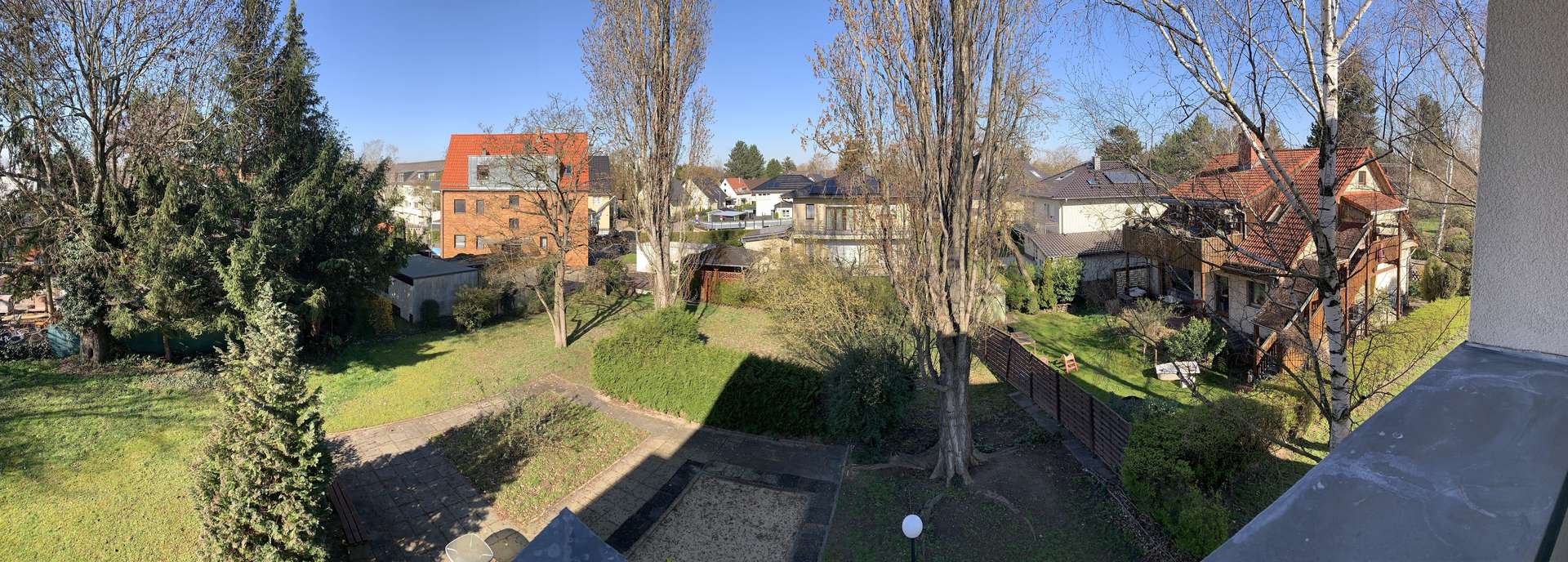 Das gesamte Grundstück