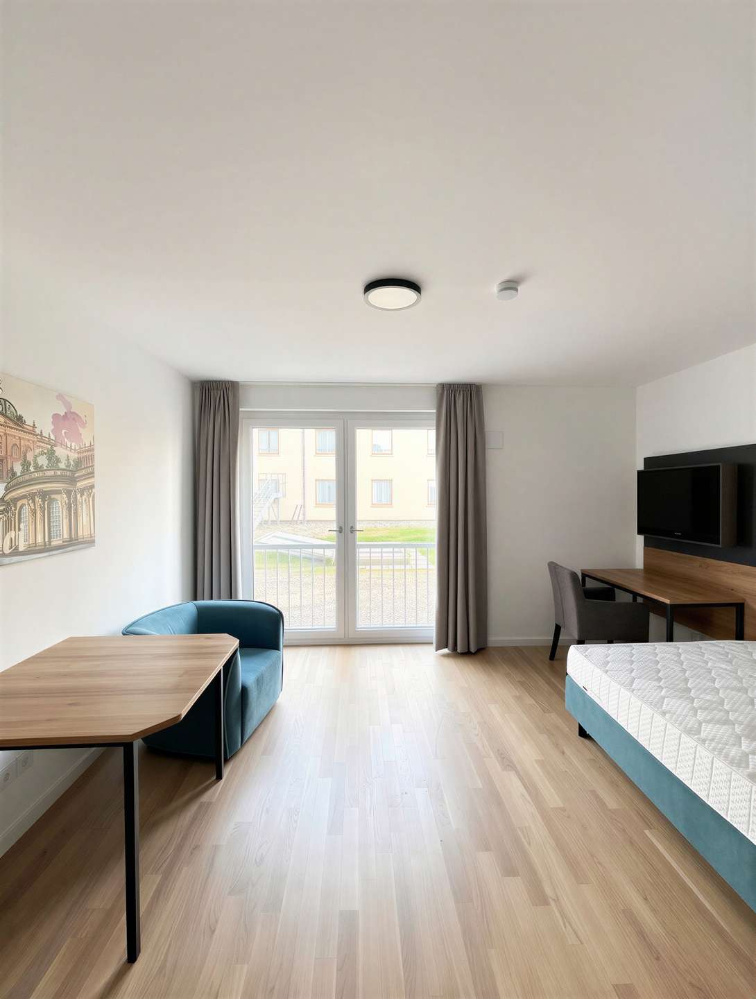 Wohn- Schlafzimmer