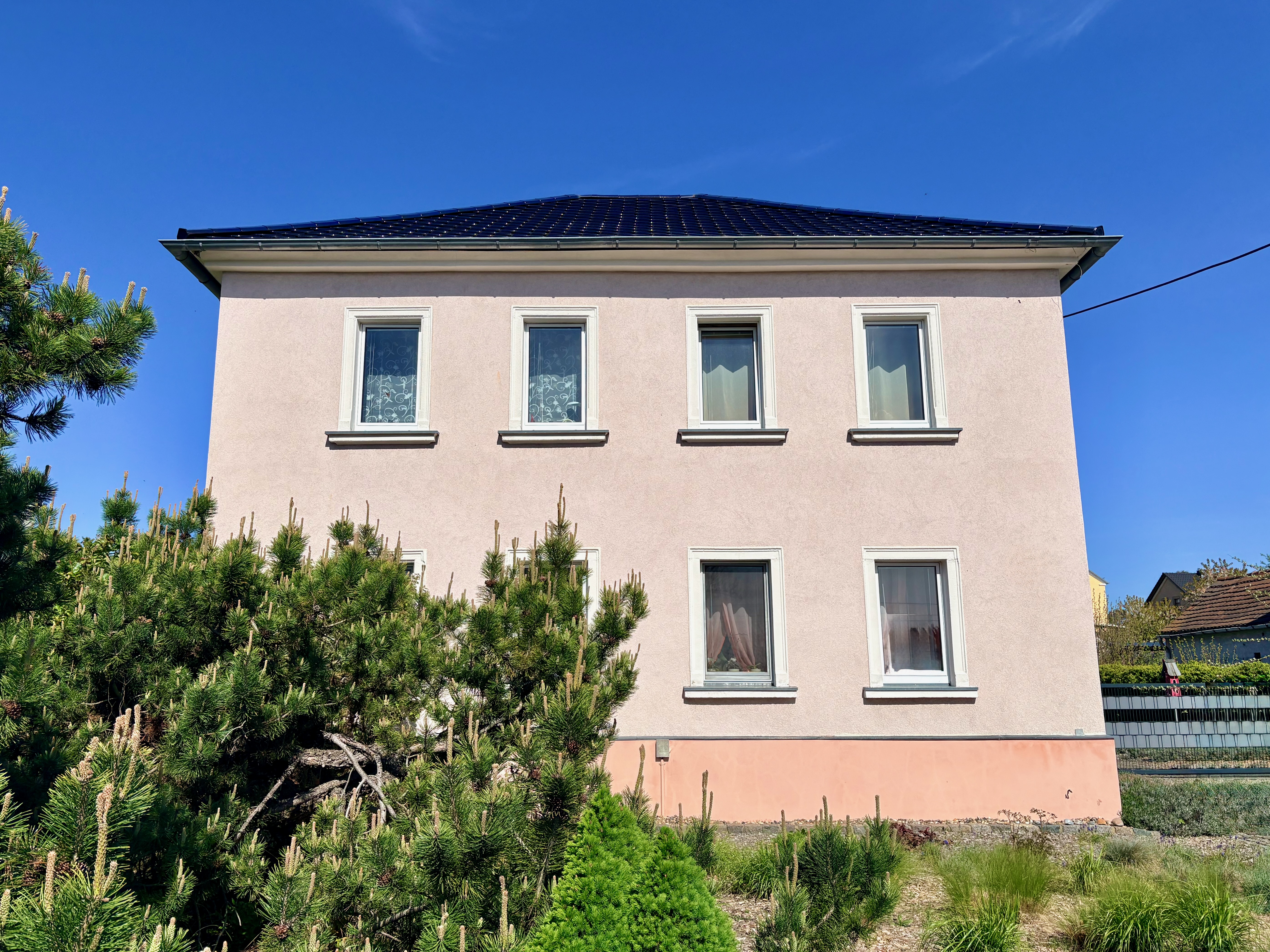 Einfamilienhaus in begehrter Lage von Weinböhla! – Foto 1 von 17