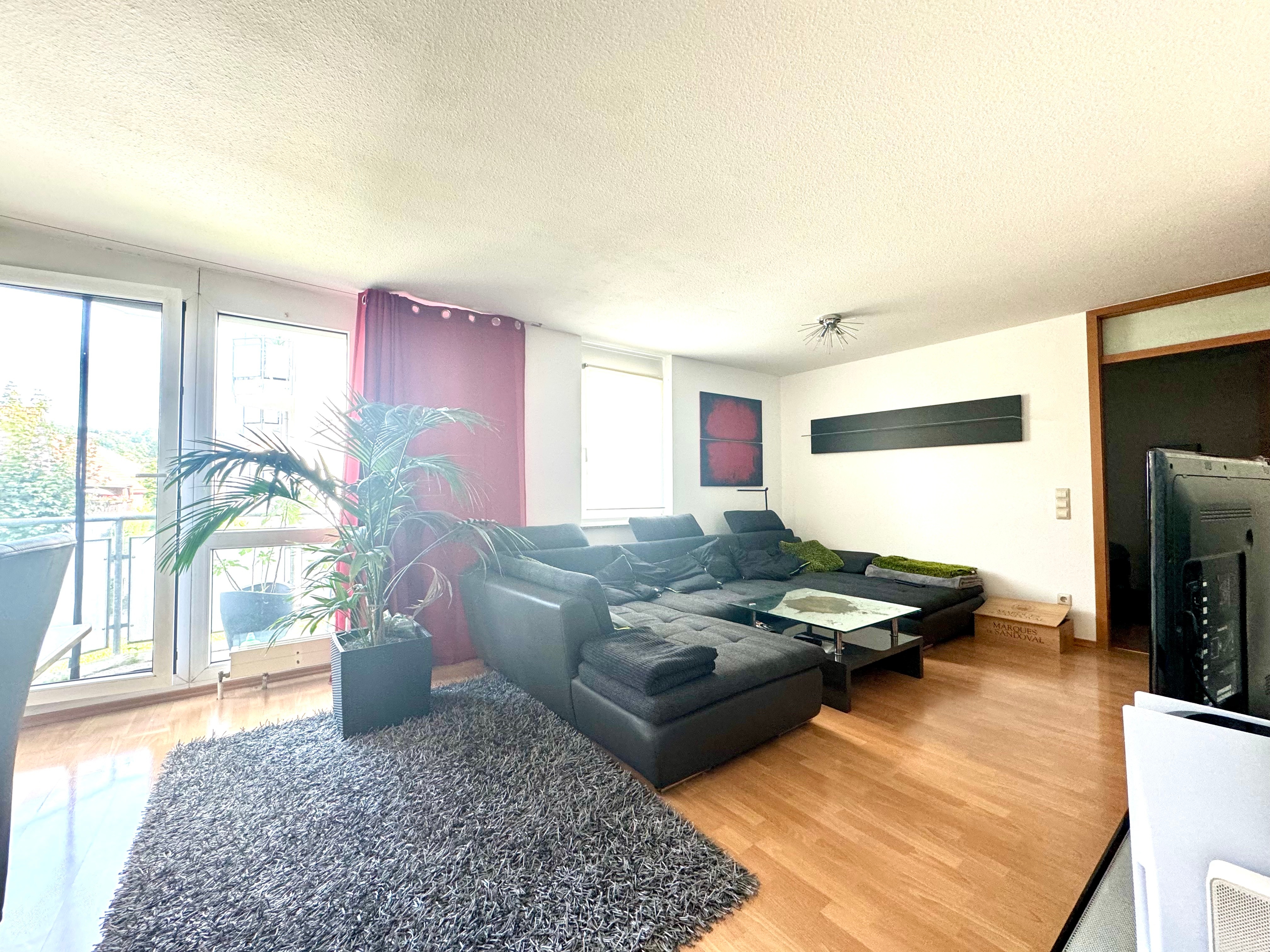 Freundliche 2-Zimmer-Wohnung in Leonberg zur Miete