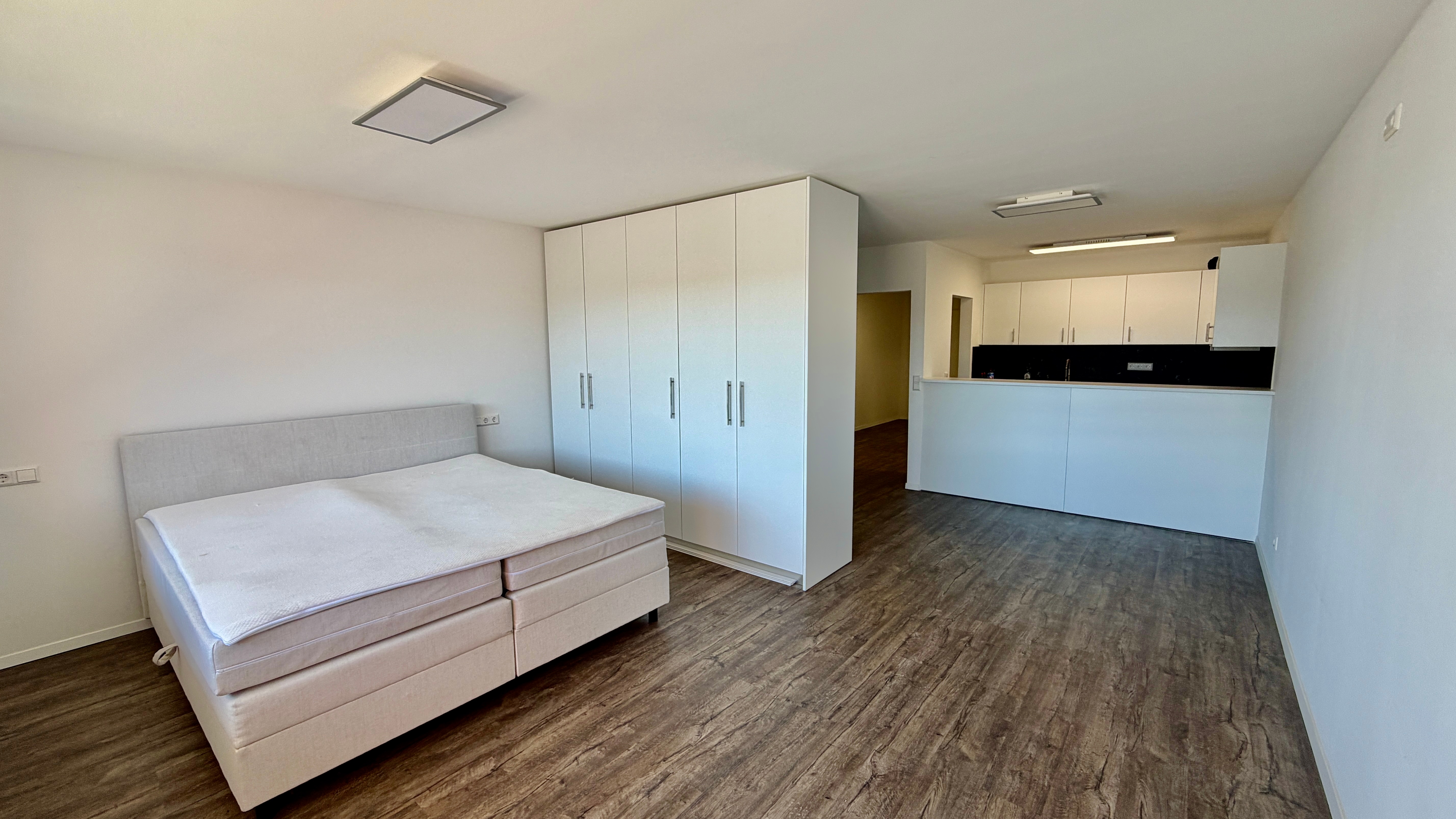 Wohnen|Leonberg – möblierte 1,5-Zimmer-Wohnung, komplett modernisiert