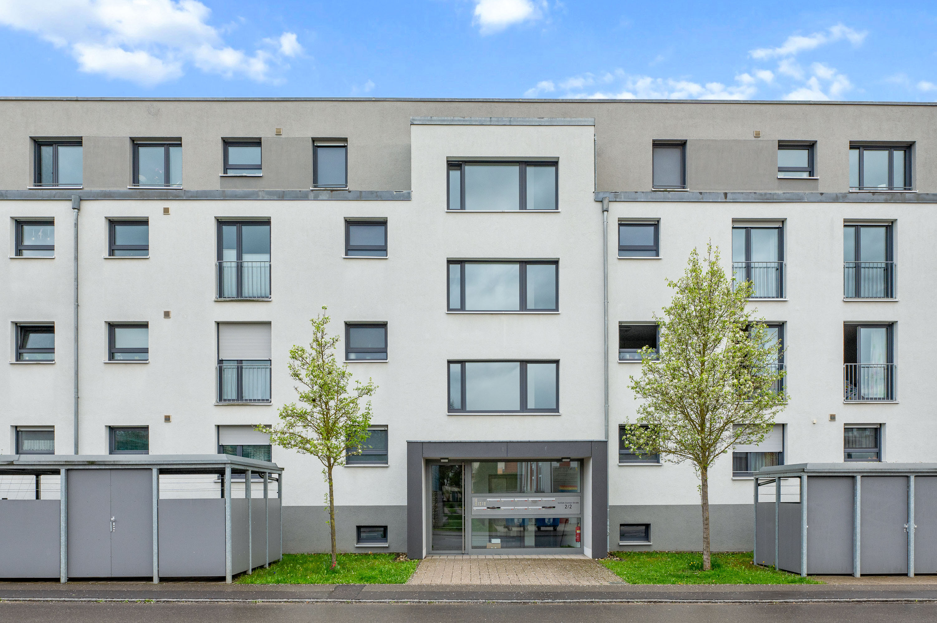 Exklusives Investment in Magstadt: Moderne 4,5-Zimmer-Wohnung mit Terrasse und Aufzug