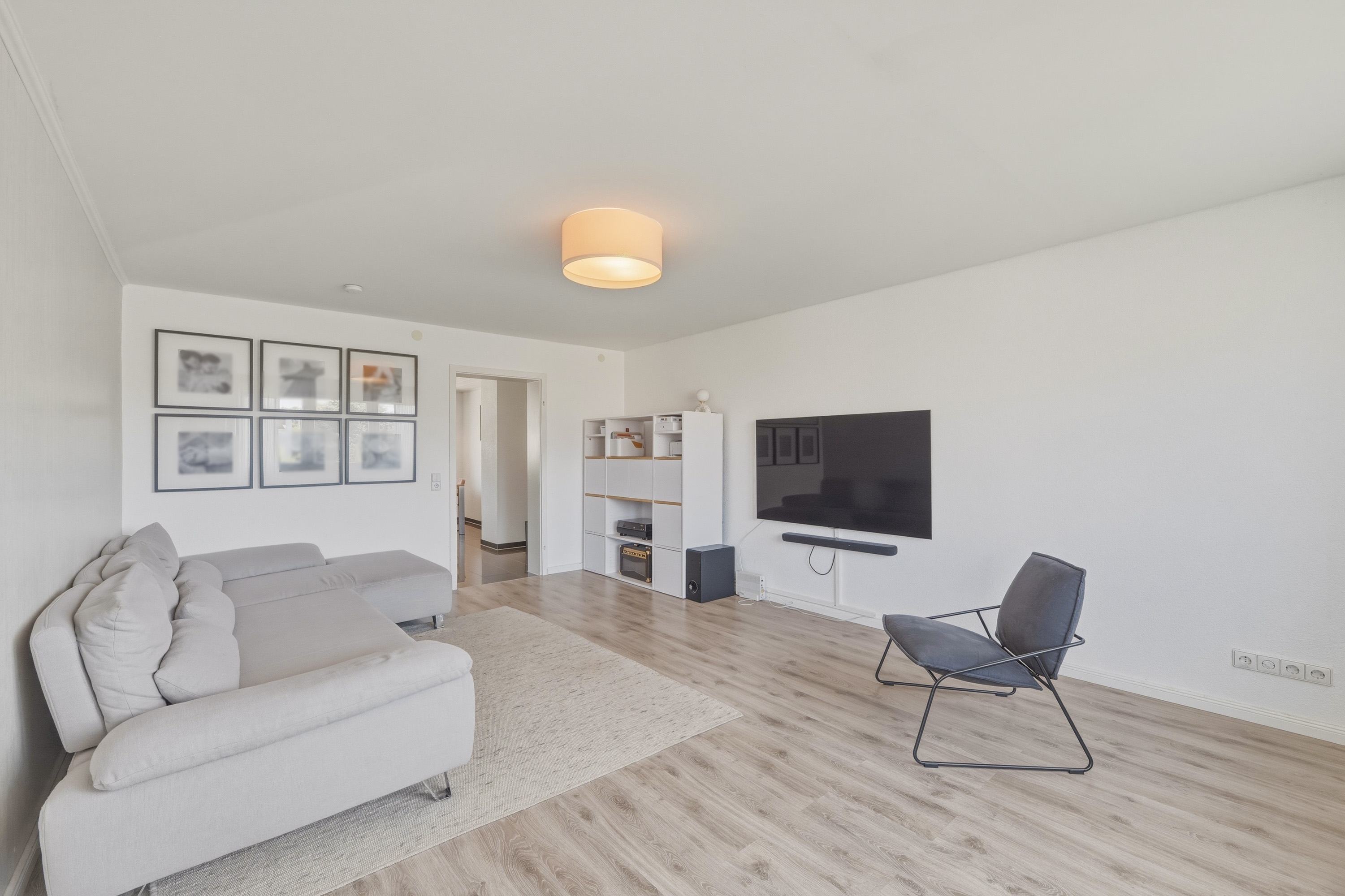 Familienwohnung | in Leonberg – 4,5 Zimmer mit Balkon und Garage