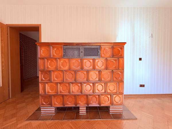 EG_Wohnzimmer_Kachelofen