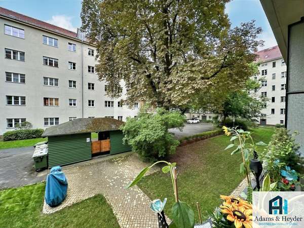 Blick 2 vom Balkon