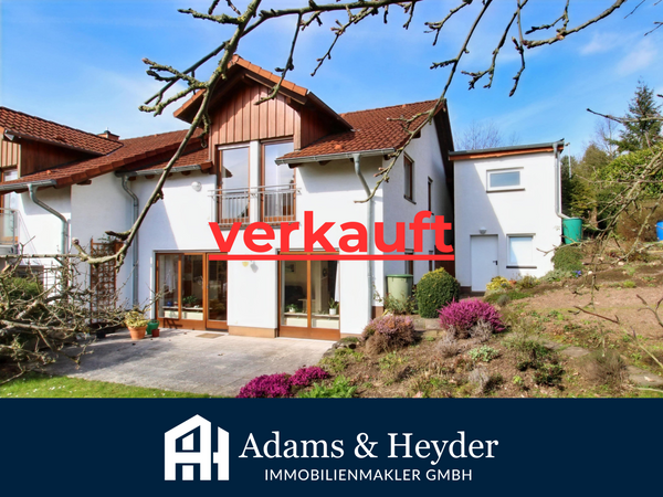 Preisreduktion! - sehr ruhig gelegenes Reihenendhaus in sonniger Lage von Niedenstein mit perfekt geschnittenem Garten