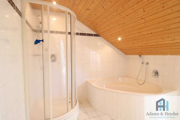 Badezimmer Suite Bild 1