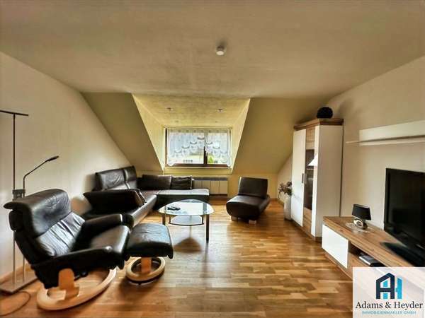 Wohnzimmer DG Bild 1