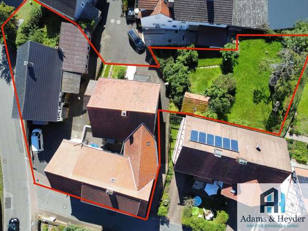 Totalansicht von Oben mit groben Grenzen