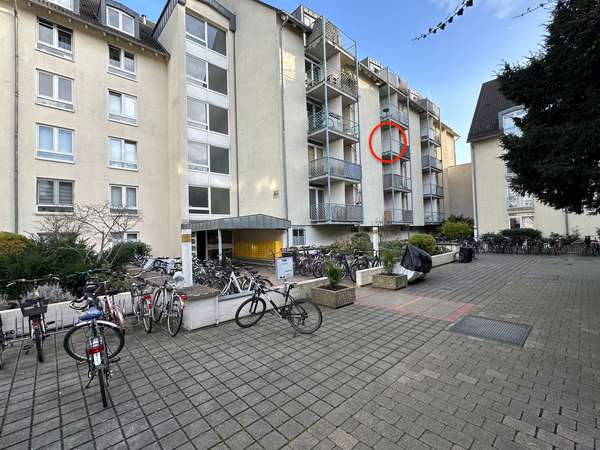 Sonnige, ruhig & zentral gelegene 1-Zimmer-Whg mit Balkon