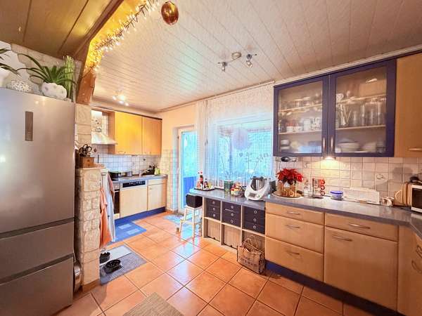 Küche EG mit Ausgang Terrasse