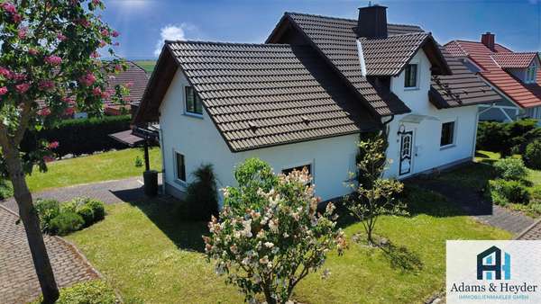 Hausansicht seitlich links