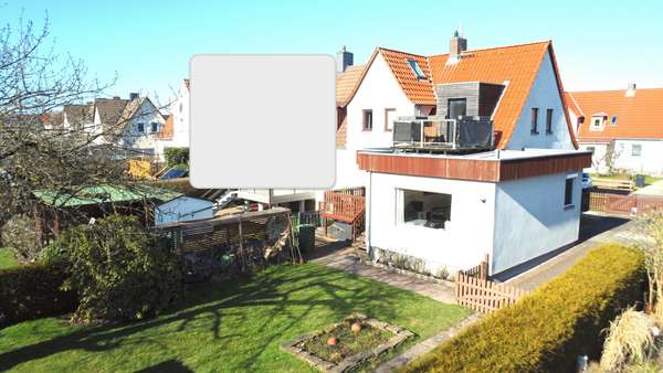 Ansicht Haus v. Garten