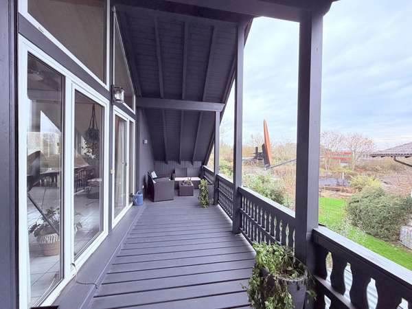 Balkon 1, DG, Bild 1