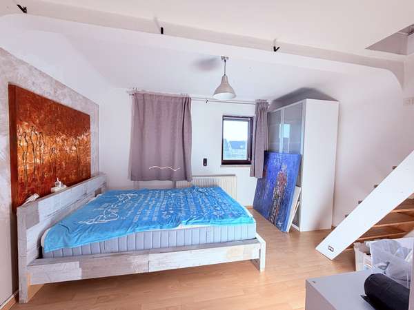 Schlafzimmer 2, OG