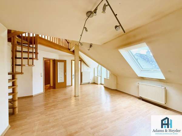 Wohn- & Esszimmer Bild 1