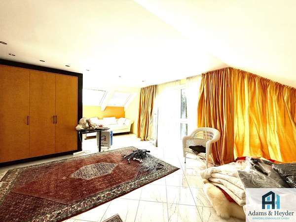 Hauptschlafzimmer Bild 2