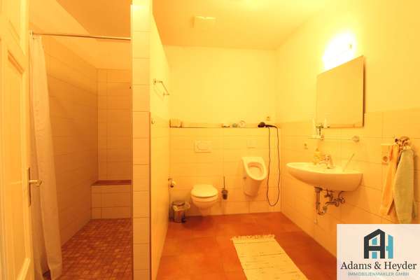 Badezimmer 2, 1.OG