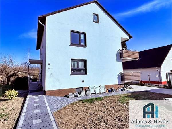 neu angelegter Weg & Terrasse