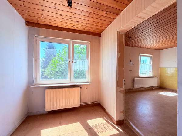 EG, Büro