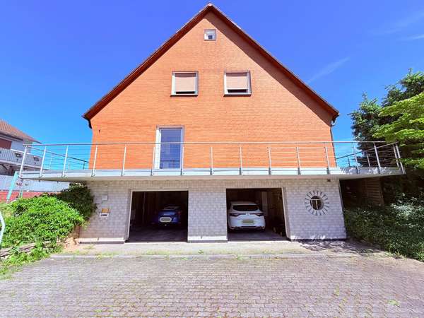 Zufahrt Garage
