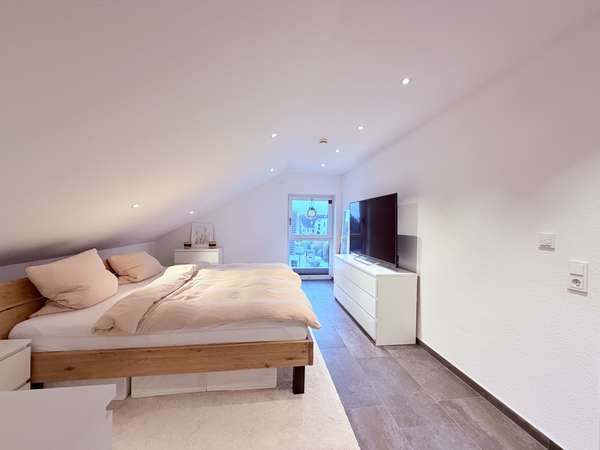 Schlafzimmer 2, DG, Bild 1