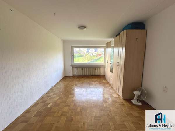 Zimmer 1 OG
